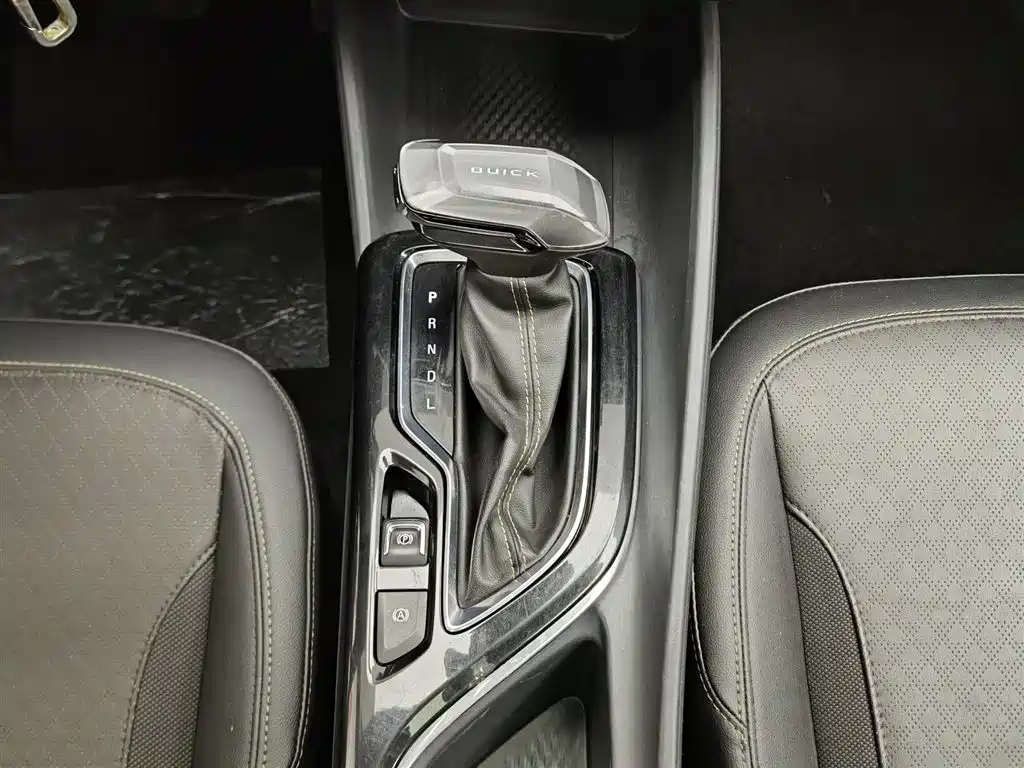 Buick Verano 2023 — фото 13