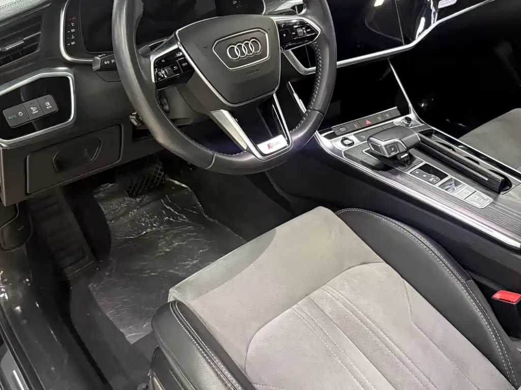 Audi A6L 2021