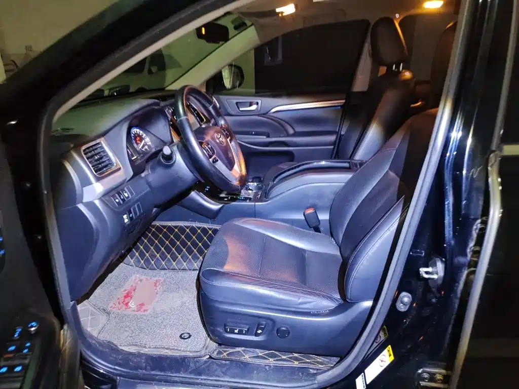 Toyota Highlander 2016 — фото 16
