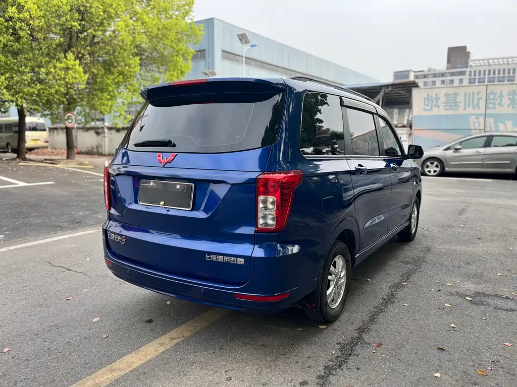 Wuling Hongguang 2018 — фото 8