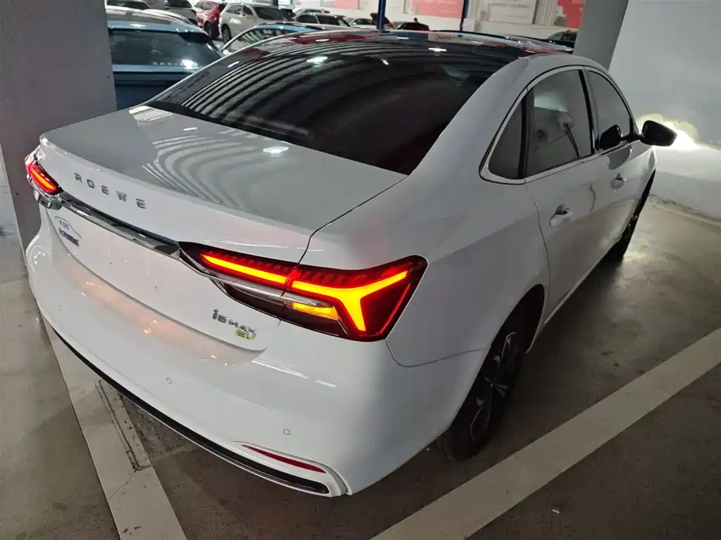 Roewe i6 MAX New Energy 2024 — фото 7