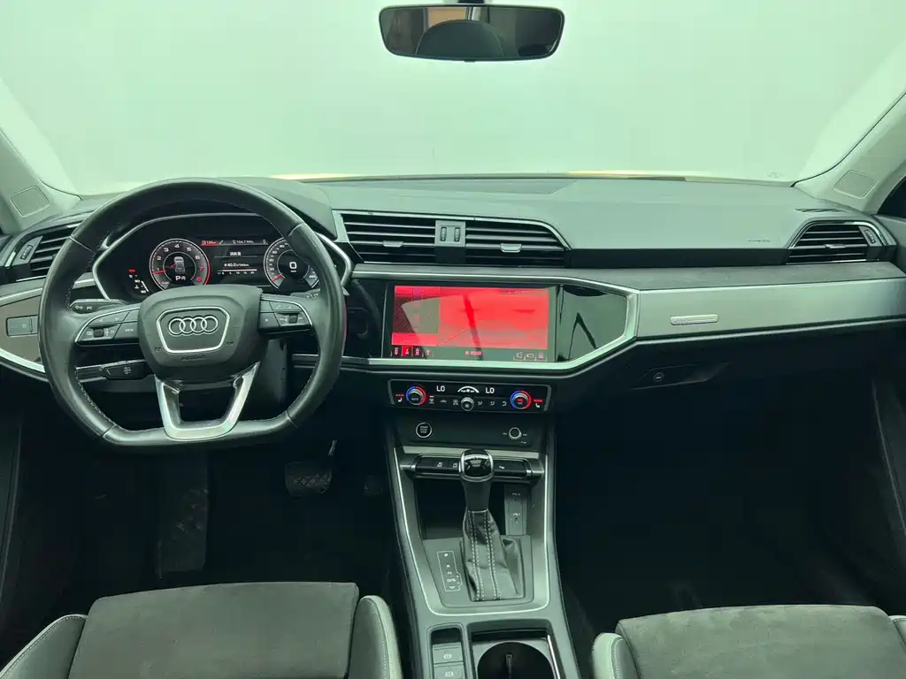 Audi Q3 2022 — фото 20