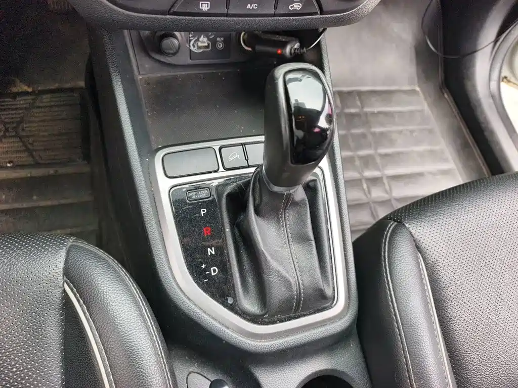 Hyundai ix25 2016 — фото 15