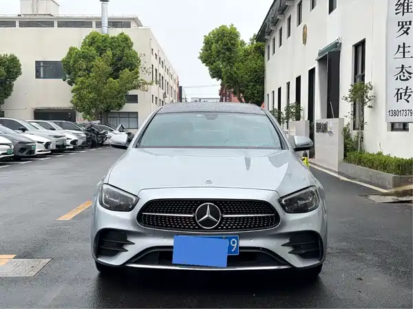 Mercedes-Benz E-Class 2022