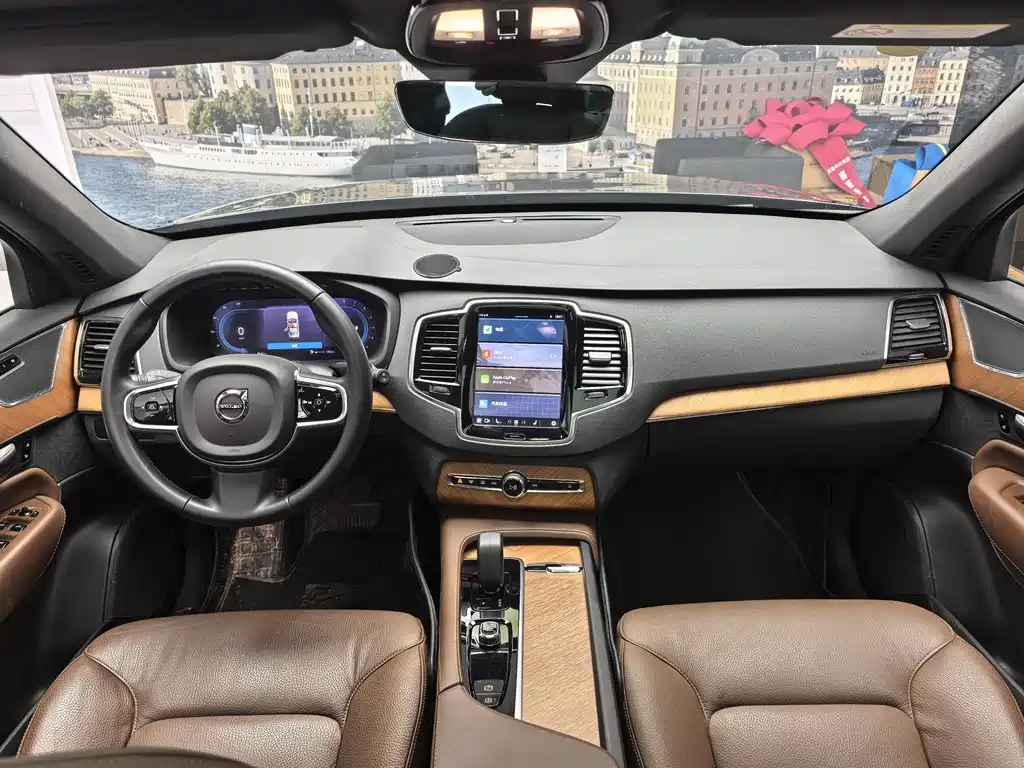 Volvo XC90 2025 — фото 13