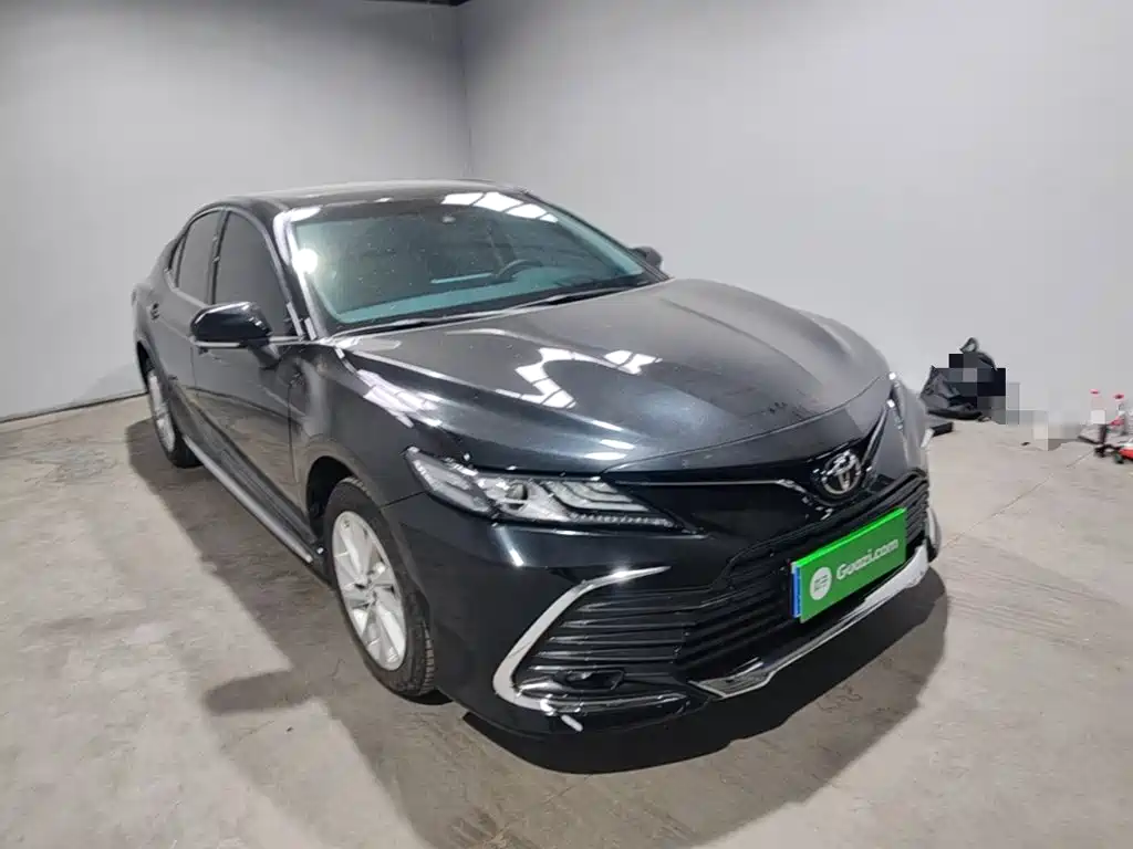 Toyota Camry 2023 — фото 22