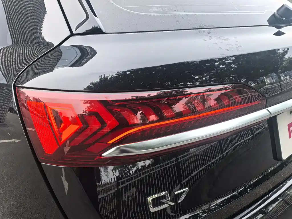 Audi Q7 2021 — фото 20
