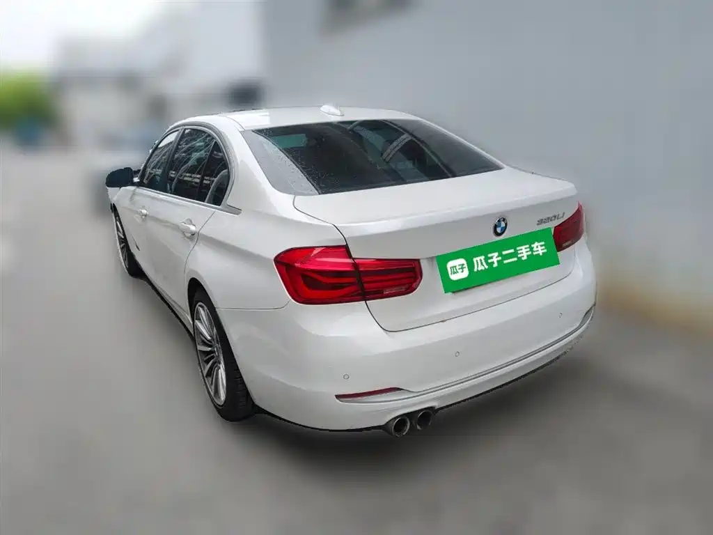 BMW 3 Series 2019 — фото 9