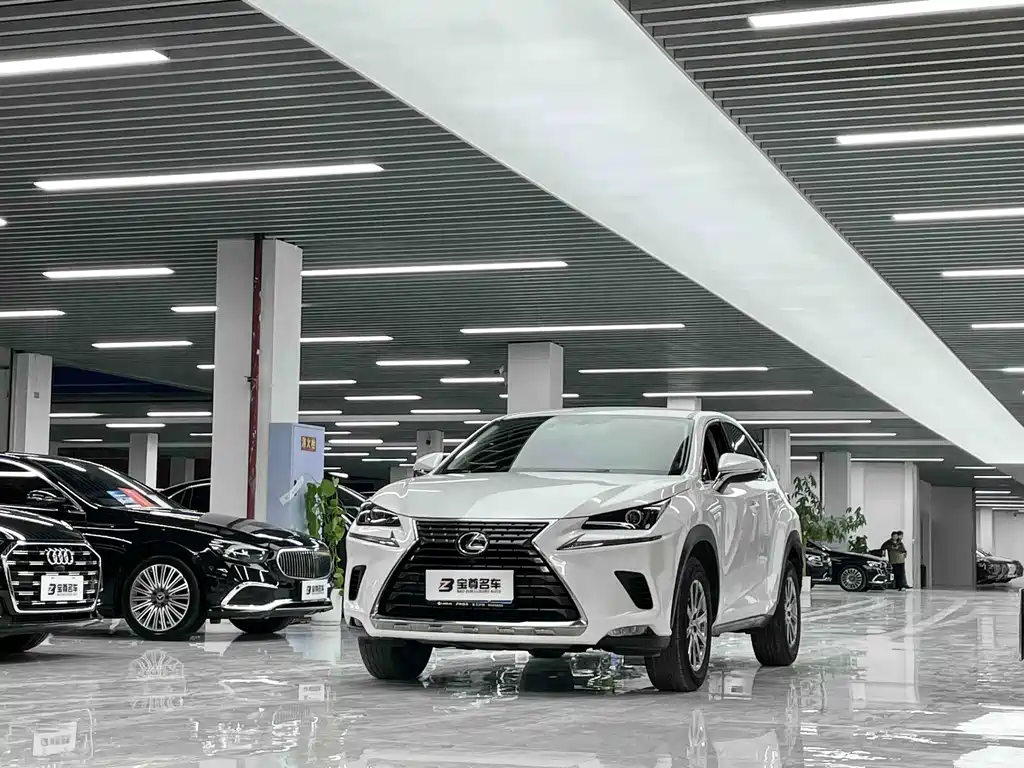 Lexus NX 2020