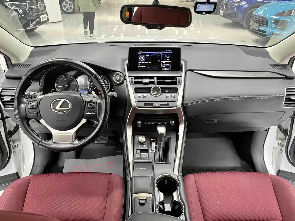 Lexus NX 2020