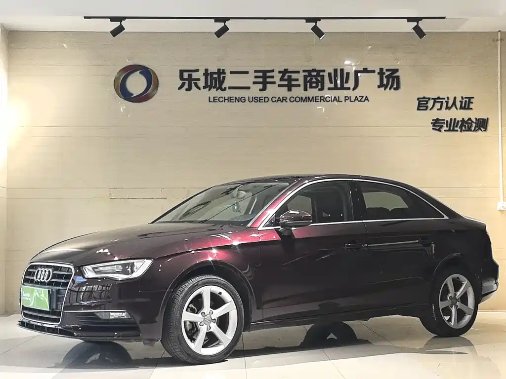 Audi A3 2015 — фото 1