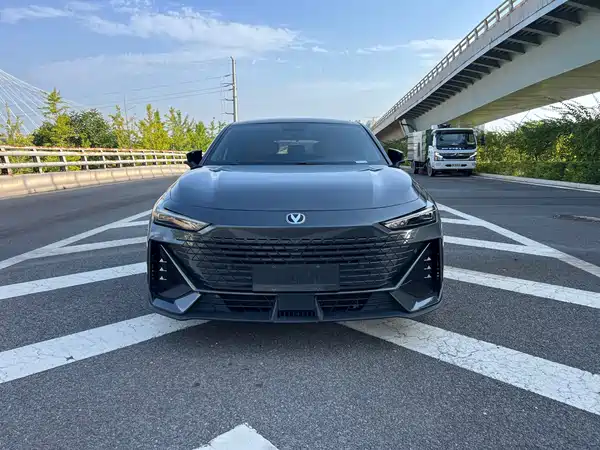 Changan UNI-V 2023