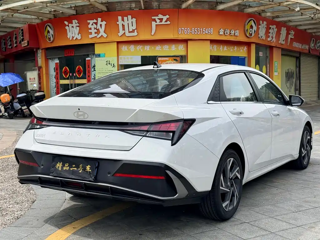 Hyundai Elantra 2026