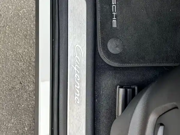 Porsche Cayenne 2023