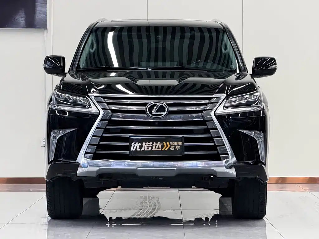 Lexus LX 2019
