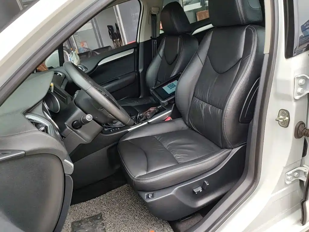 Citroen C4L 2017 — фото 11