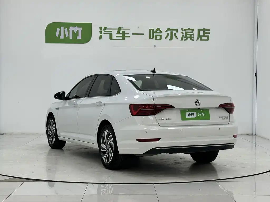 Volkswagen Sagitar 2022