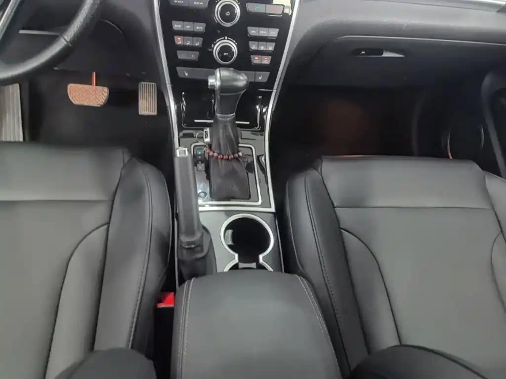 Haval H2 2015 — фото 14