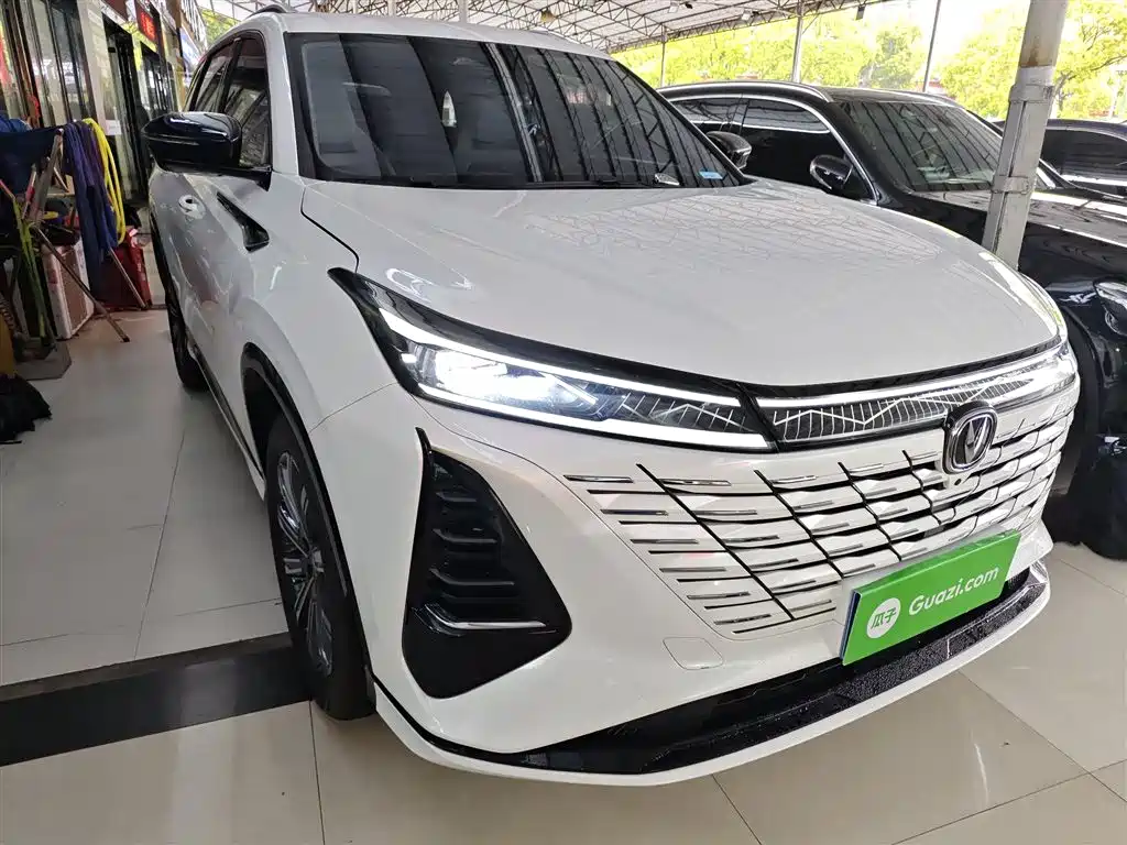 Changan CS75 PLUS 2025 — фото 4