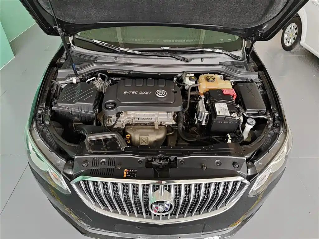 Buick Excelle 2017 — фото 20