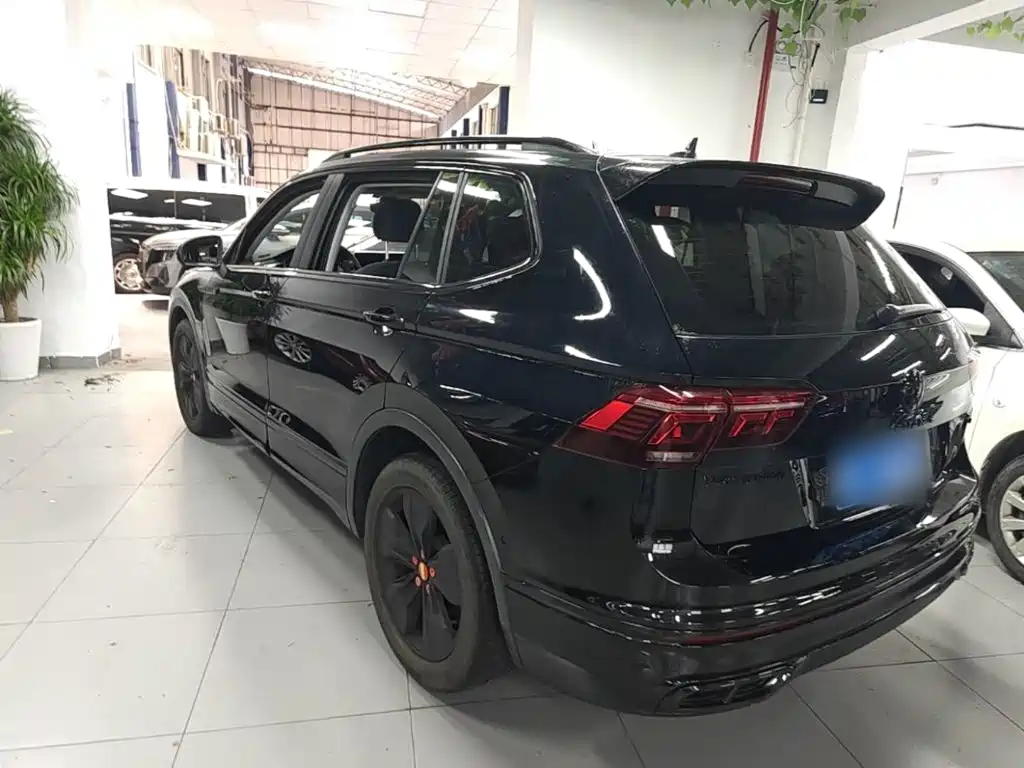 Volkswagen Tiguan L 2022