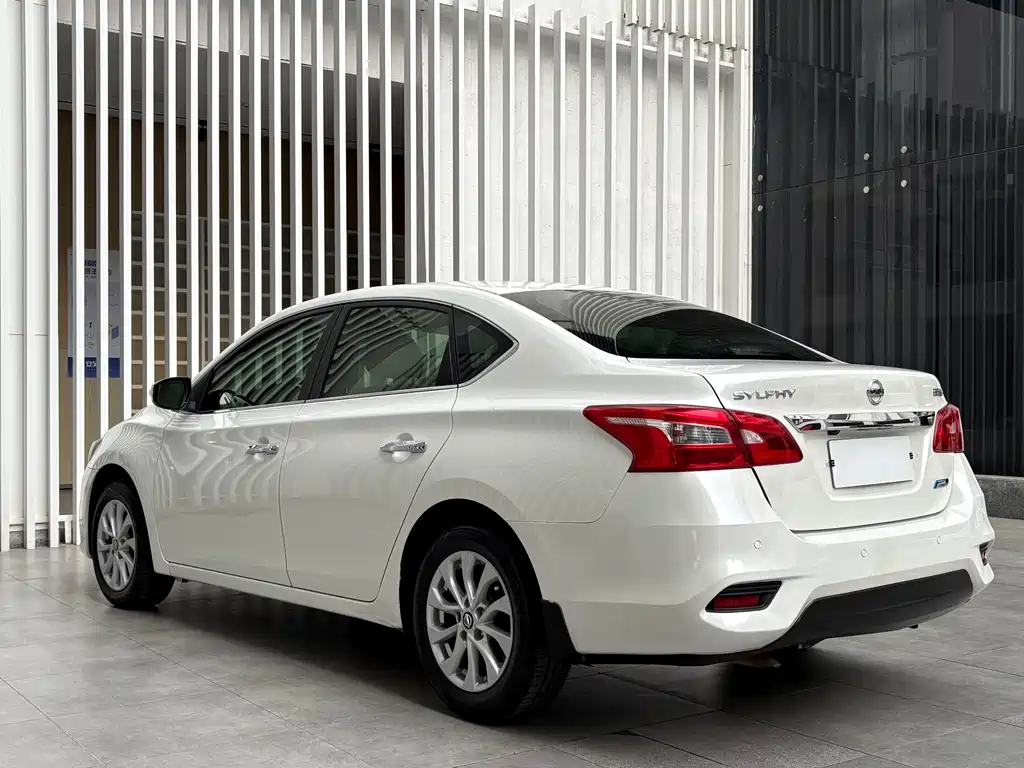Nissan Sylphy 2017 — фото 13