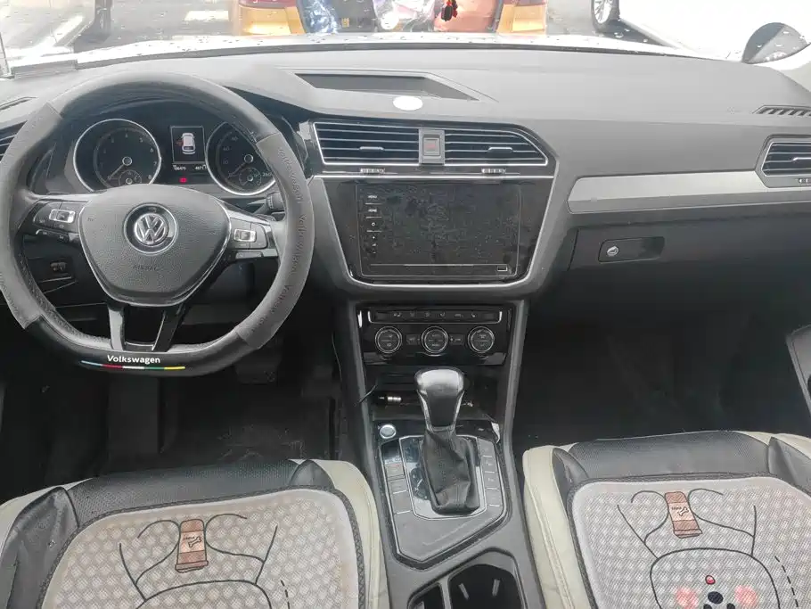 Volkswagen Tiguan L 2020 — фото 12