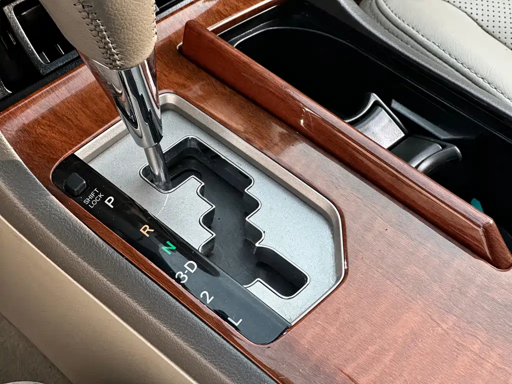 Toyota Camry 2014 — фото 15
