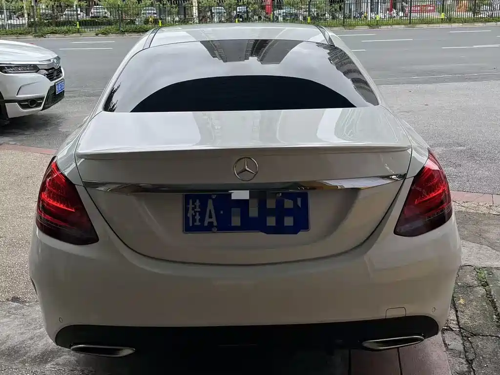 Mercedes-Benz C-Class 2021