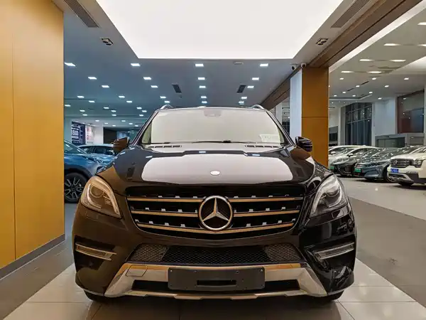 Mercedes-Benz M-Class 2015