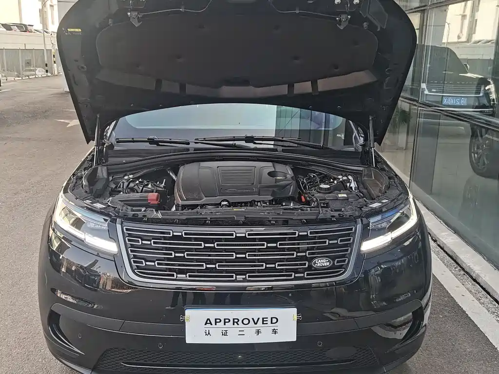 Land Rover Velar 2025 — фото 15