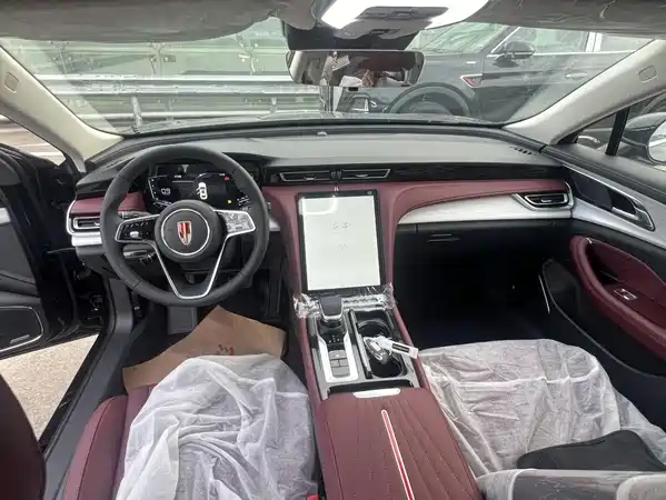 Hongqi H5 2026