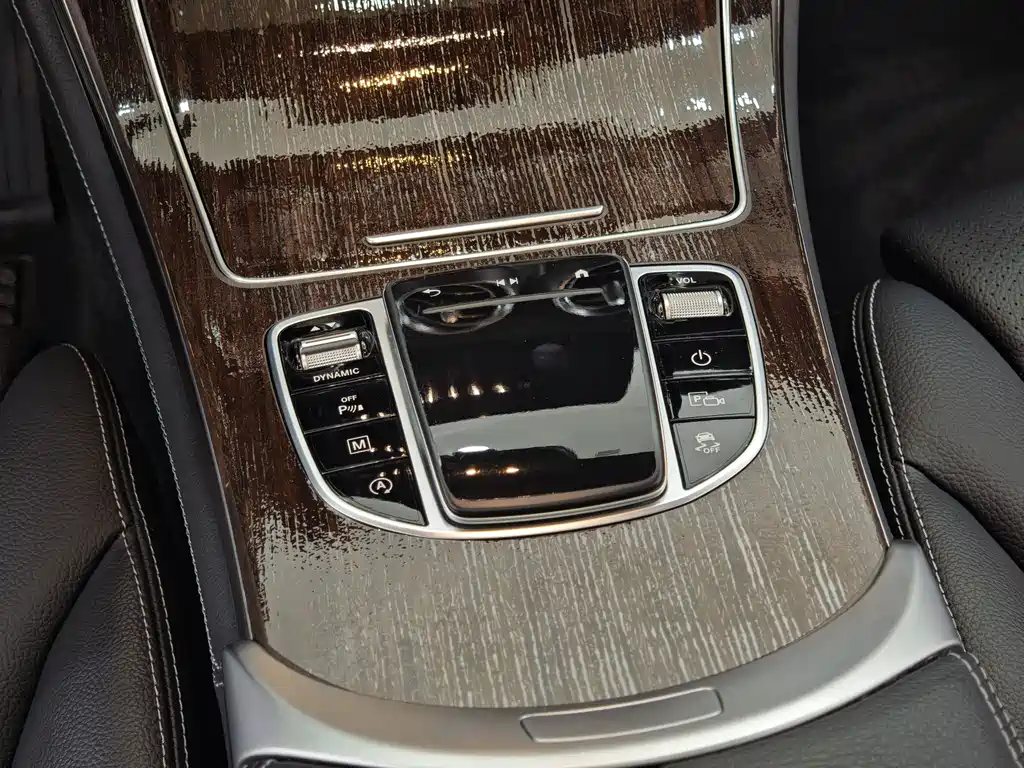 Mercedes-Benz GLC 2021 — фото 17
