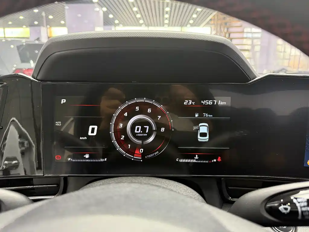 Hyundai Elantra 2021 — фото 12