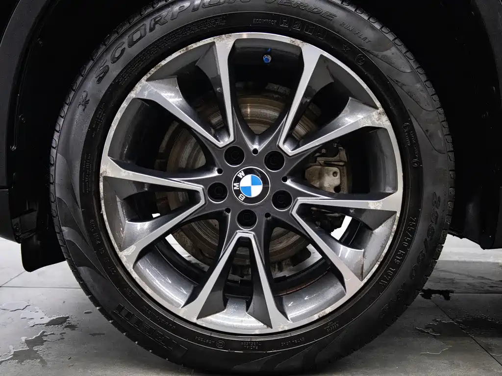 BMW X5 2018 — фото 12