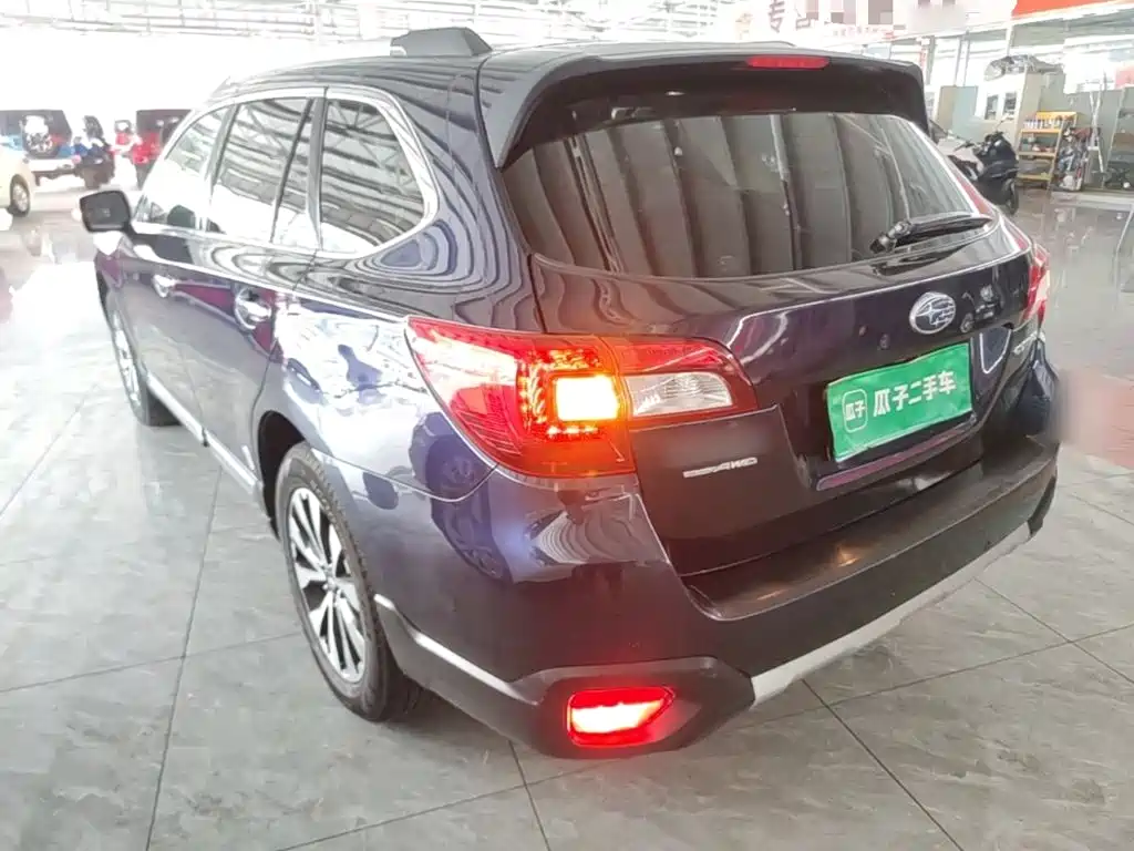 Subaru Outback 2017 — фото 5