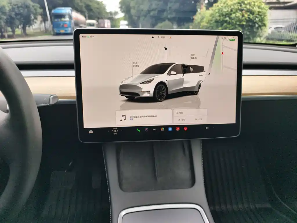 Tesla Model Y 2022 — фото 23