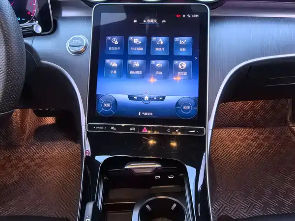 Mercedes-Benz C-Class 2022