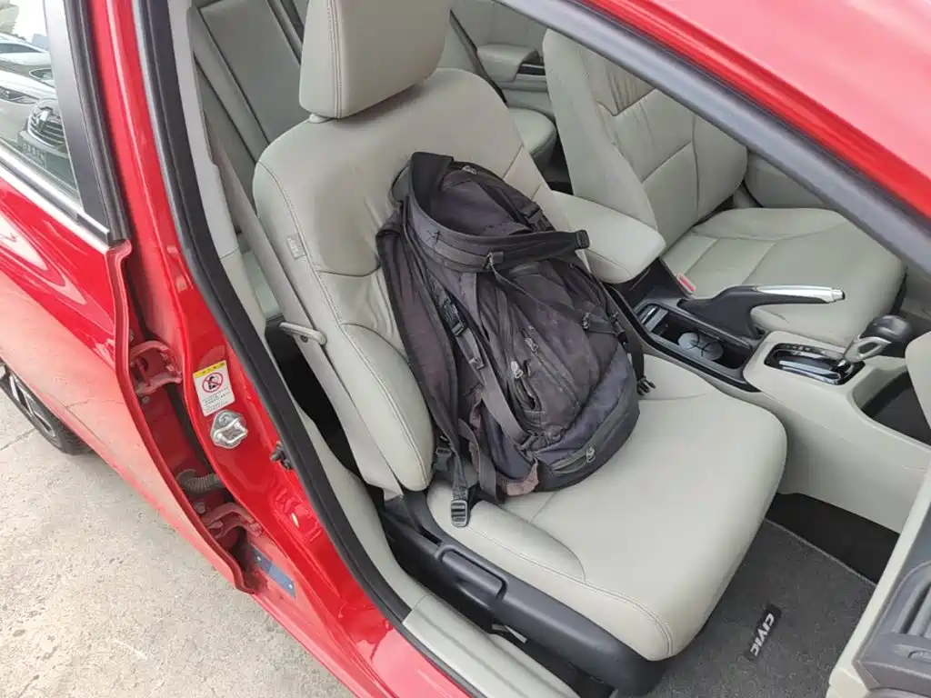 Honda Civic 2015 — фото 25