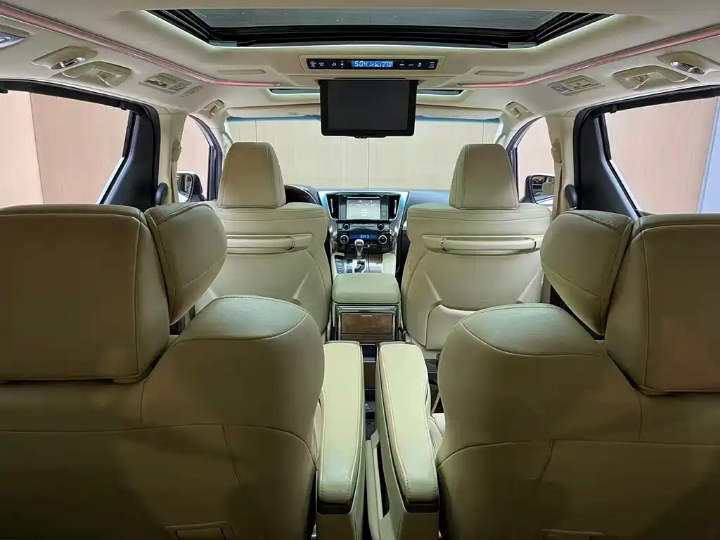 Toyota Alphard 2016 — фото 8