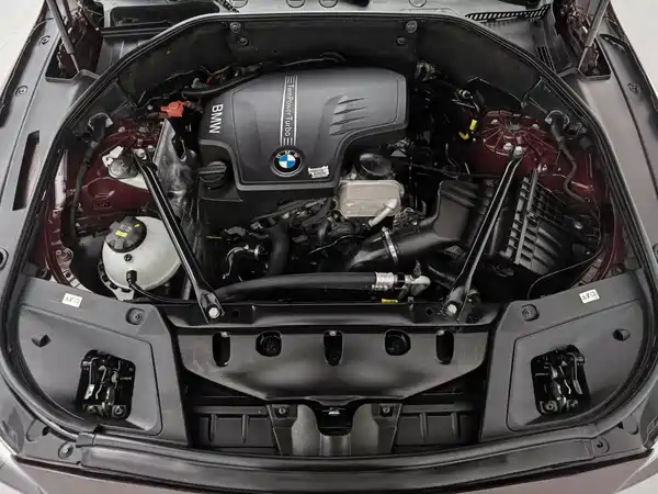 BMW 5 Series GT 2015