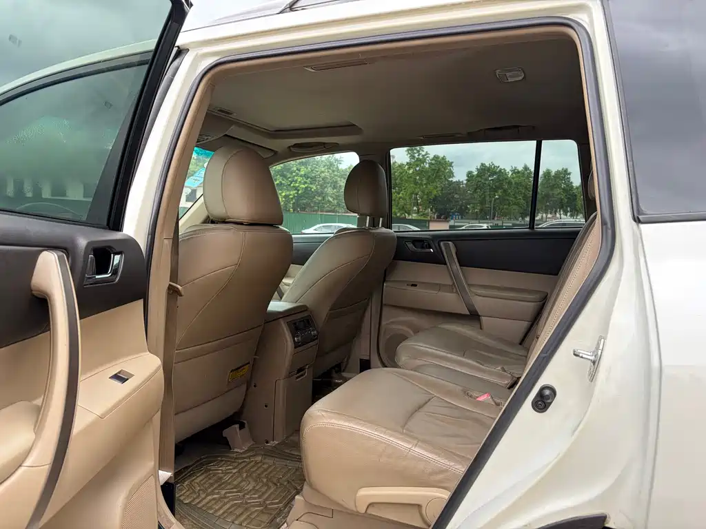 Toyota Highlander 2011