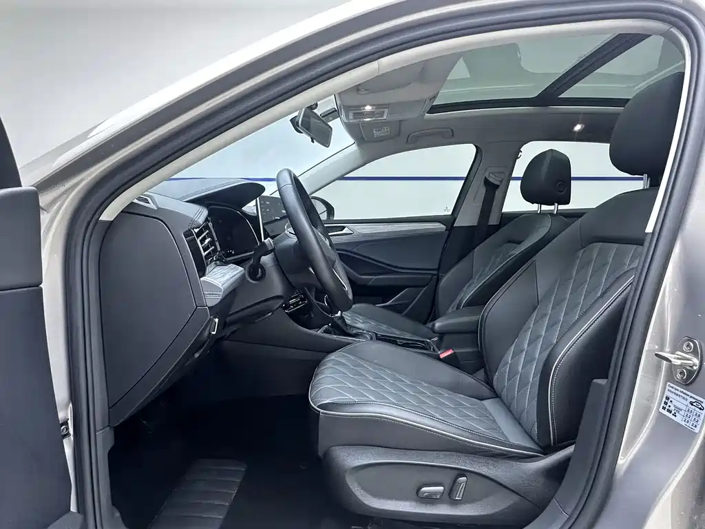 Volkswagen Sagitar 2023