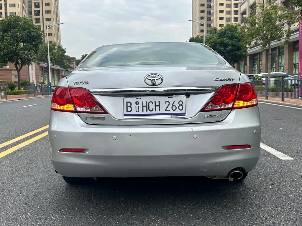Toyota Camry 2008 — фото 4