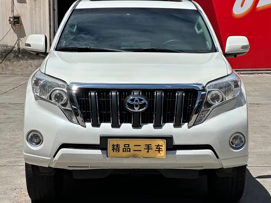 Toyota Prado 2016 — фото 1