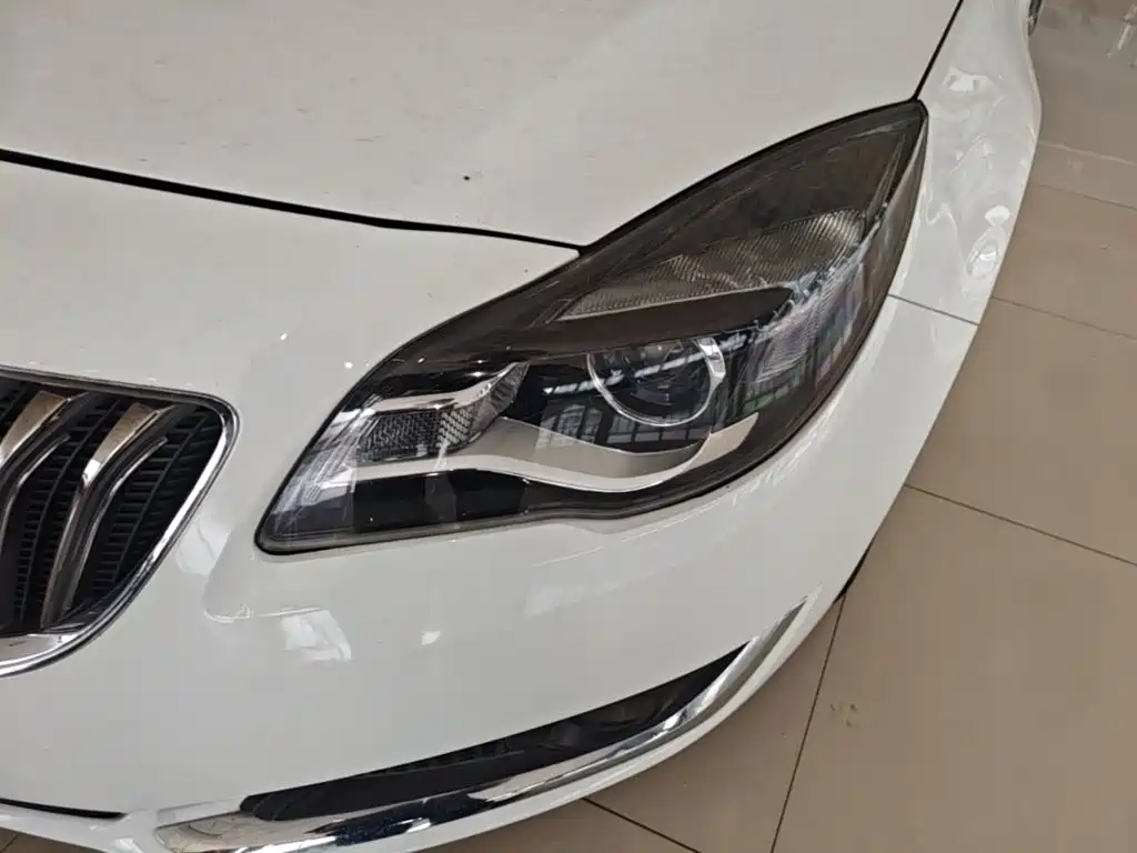 Buick Regal 2015 — фото 24