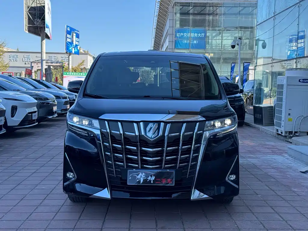 Toyota Alphard 2021 — фото 14
