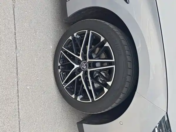 BYD Han 2025