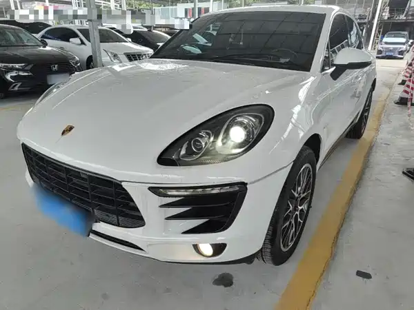 Porsche Macan 2014
