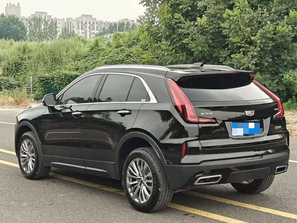Cadillac XT4 2025 — фото 13